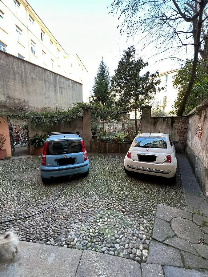 Monolocale In Pieno Centro Apartment Milan Italy